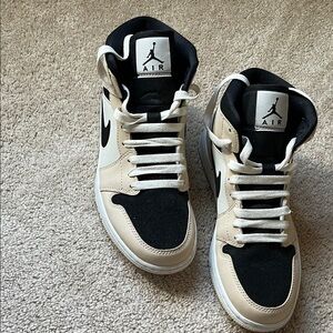 Nike Black and Cream Women's Sneakers